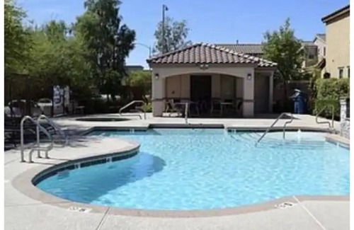 Spring Valley House | Beautiful Summerlin 4-Bedroom Home with community Pool