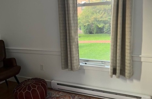 East End Apartment | Beautiful sunny first floor - walk everywhere- summer options!