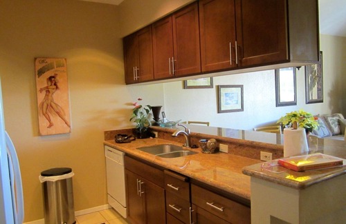 Wailea Condo | Beautiful Sunsets with this Ocean View Condo!