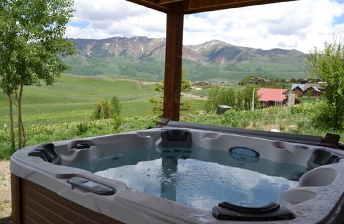 Crested Butte House | Beautiful Sweeping Views! (STR301174)