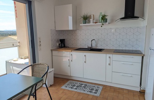Port-la-Nouvelle Apartment | Beautiful T2 apartment with AC, pool and parking 250m from the beach