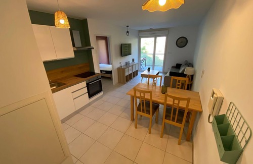 Toulon Apartment | Beautiful T2 with swimming pool - near park
