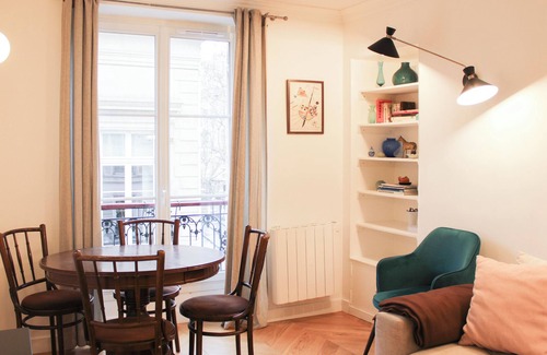Quartier de la Folie-Mericourt Apartment | Beautiful T2 near Place de la République