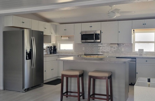 Iona House | Beautiful Three Bedroom, 2 bath located home located minutes from the beach.