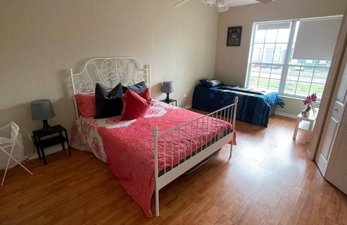 Orlando House | BEAUTIFUL TOWN HOUSE NEAR THE PARKS! AND DOWNTOWN!