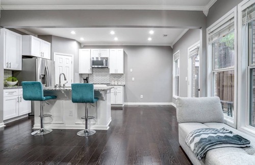 Marietta House | Beautiful townhome near Braves Stadium
