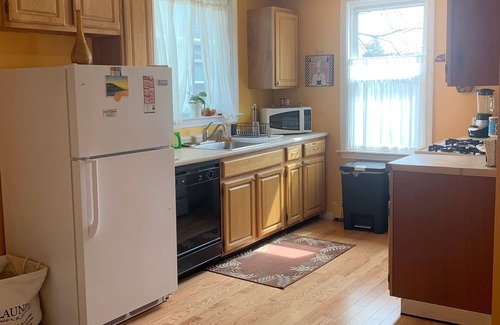 Dorchester House | Beautiful Townhouse 2 Bdr, 2 Bath+Parking