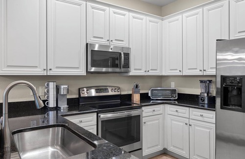 Biggar House | Beautiful Townhouse in Paseo