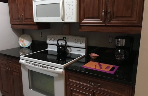 Naples Condo | Beautiful Updated Naples Golf Condo in Cypress Woods CC
