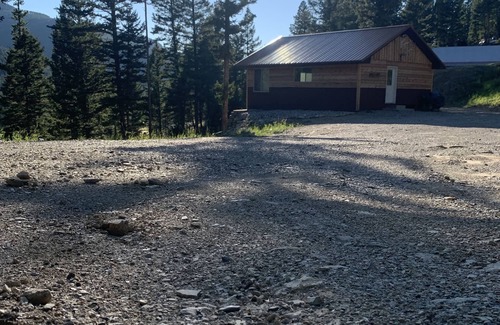 White Sulphur Springs Cabin | Beautiful Cabin located in the Little Belt Mountains