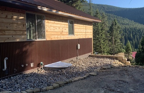 White Sulphur Springs Cabin | Beautiful Cabin located in the Little Belt Mountains