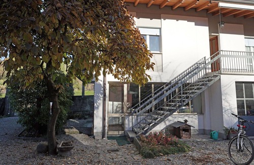 Porto Valtravaglia House | Beautiful villa for 4 people with WIFI, TV and balcony