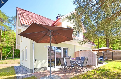 Korswandt House | Beautiful vacation home in Korswandt with garden, near lake & beach