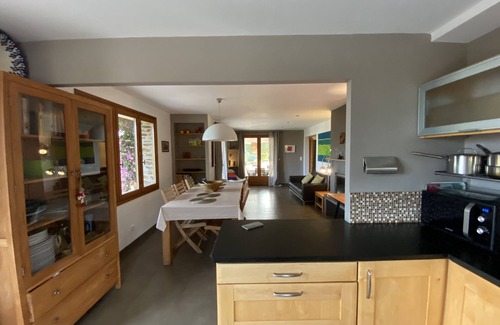Bormes-Les-Mimosas Villa | Beautiful villa with sea view, 2.5km from the beach, in the heart of nature