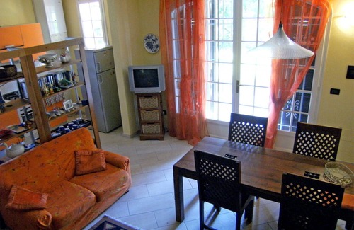 Lido delle Nazioni House | Beautiful villa with large garden in a corner a few steps from the sea