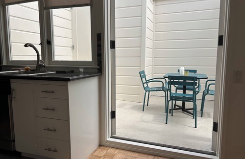 North Beach Apartment | Beautiful view 2-bedroom apartment in NorthBeach/Telegraph hill
