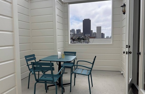 North Beach Apartment | Beautiful view 2-bedroom apartment in NorthBeach/Telegraph hill