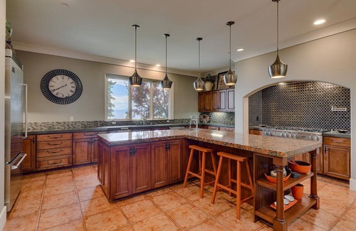Tahoe Vista House | Beautiful View by the Lake, Bella Vista