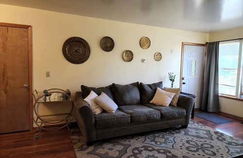 Etna House | ⭐ Beautiful Views 8 min from Cornell, Safe & Quiet ⭐