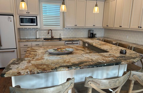 Rockport House | Beautiful Views and Dog Friendly in Sailhouse