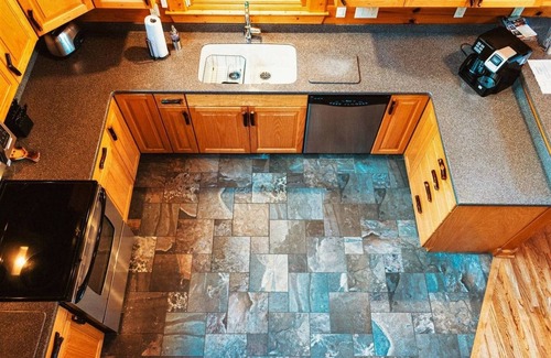 Bryson City Cabin | Beautiful Views of The Great Smoky Mountains From Anywhere Indoors or Out!