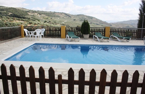 Montefrio Villa | Beautiful villa on private land with olive and fruit trees
