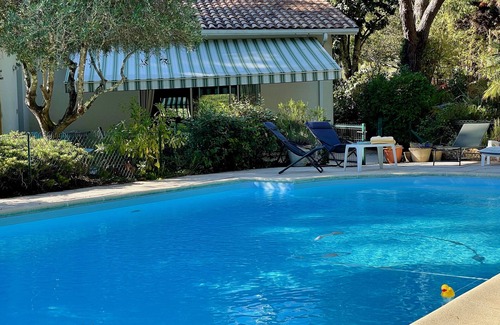 Pyla-sur-Mer Villa | Beautiful villa near the beach with garden and pool facing south