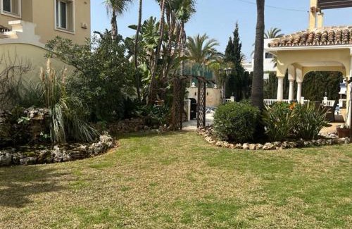 Urbanizacion Marbessa Villa | Beautiful villa 2 steps from the BEACH