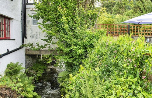 Dolwyddelan House | Beautiful villa for 6 people with WIFI and pets allowed