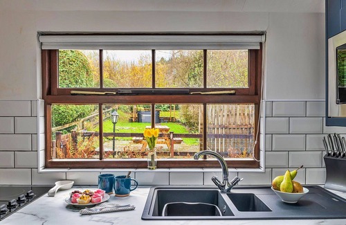 Dolwyddelan House | Beautiful villa for 5 guests with hot tub, WIFI and TV
