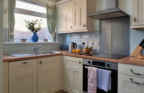 Dyffryn Ardudwy House | Beautiful villa for 6 guests with WIFI and pets allowed