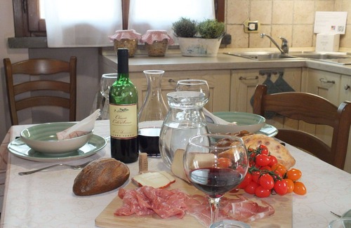 San Miniato House | Beautiful villa for 6 guests with WIFI, TV, pets allowed and panoramic view