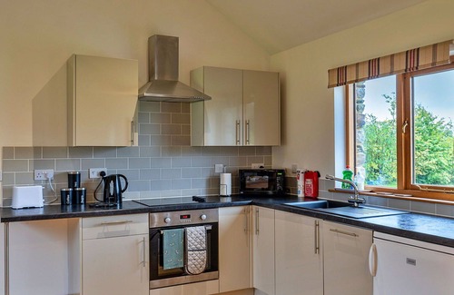 Liskeard House | Beautiful villa for 2 guests with WIFI, hot tub and pets allowed