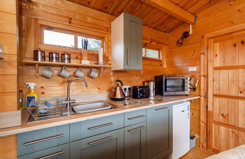Surlingham House | Beautiful villa for 2 people with WIFI and pets allowed