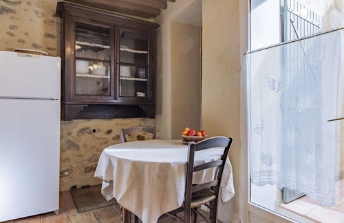 Villars House | Beautiful villa for 4 people with WIFI and patio