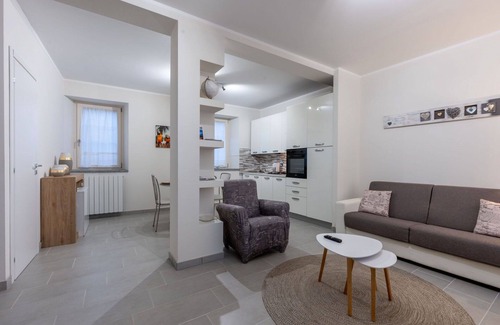 Mergozzo House | Beautiful villa for 4 guests with WIFI, TV, balcony and pets allowed
