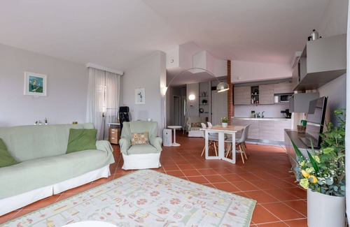 Barolo House | Beautiful villa for 4 people with WIFI, TV, terrace and panoramic view