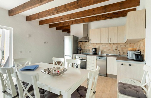 Parque Holandes House | Beautiful villa for 6 guests with private pool, WIFI, TV and terrace