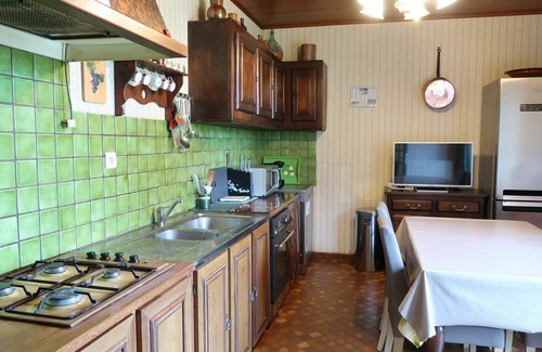 Vains House | Beautiful villa for 6 guests with TV and patio