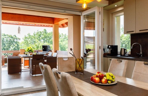Revfulop Villa | Beautiful villa for 6 guests with WIFI, TV and terrace