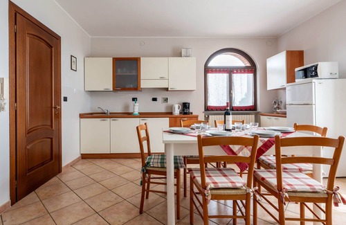 Barolo House | Beautiful villa for 6 people with private pool, WIFI, TV and terrace