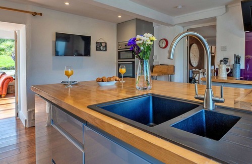 East Portlemouth House | Beautiful villa for 10 guests with WIFI and pets allowed