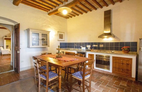 Scandicci Villa | Beautiful villa for 4 guests with pool, WIFI, TV, patio and panoramic view, close to Florence