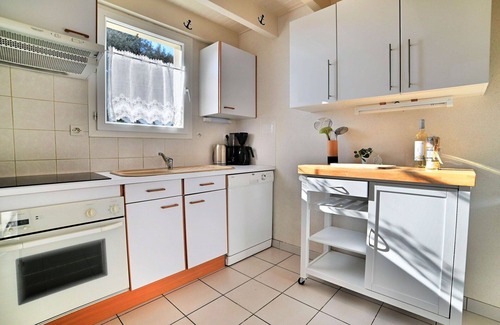La Remigeasse House | Beautiful villa for 5 people with WIFI, TV, terrace, pets allowed and parking
