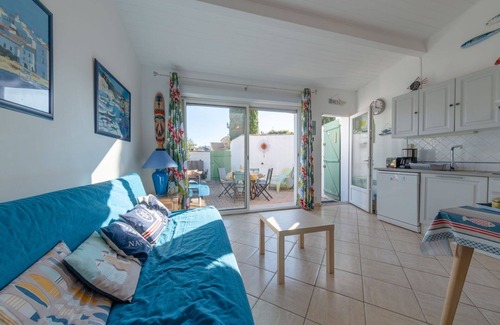 Le Grau-Du-Roi House | Beautiful villa for 4 guests with A/C, WIFI, TV and terrace