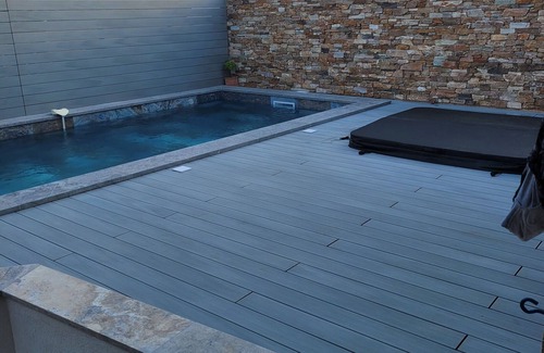 Sausset-les-Pins Villa | Beautiful villa 100M from the beach, swimming pool, jacuzzi, composite terrace