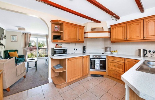 Thirsk House | Beautiful villa for 4 people with WIFI, pool, hot tub and terrace