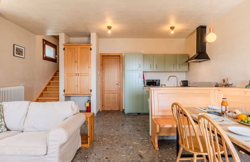 Peglio House | Beautiful villa for 5 guests with WIFI, TV and terrace
