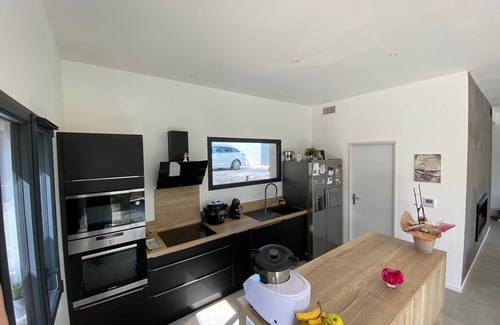 Les Olives Villa | Beautiful Villa Moderne in Marseille close to all tourist attractions