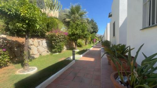 Marbella Villa | Beautiful Villa near Puerto Banus